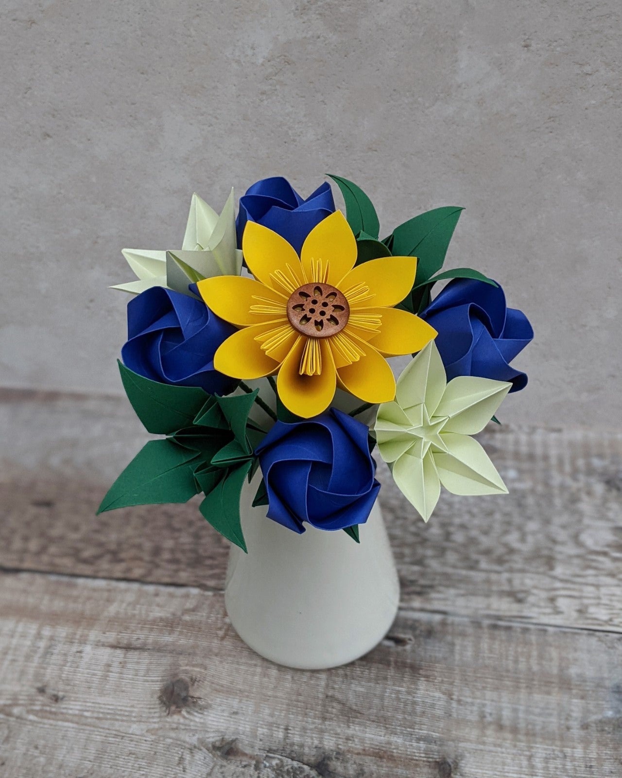 Bridesmaid's origami paper bouquet with sunflower