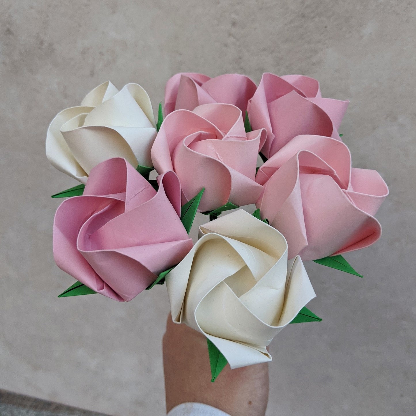 Origami roses bouquet, romantic paper flower gift