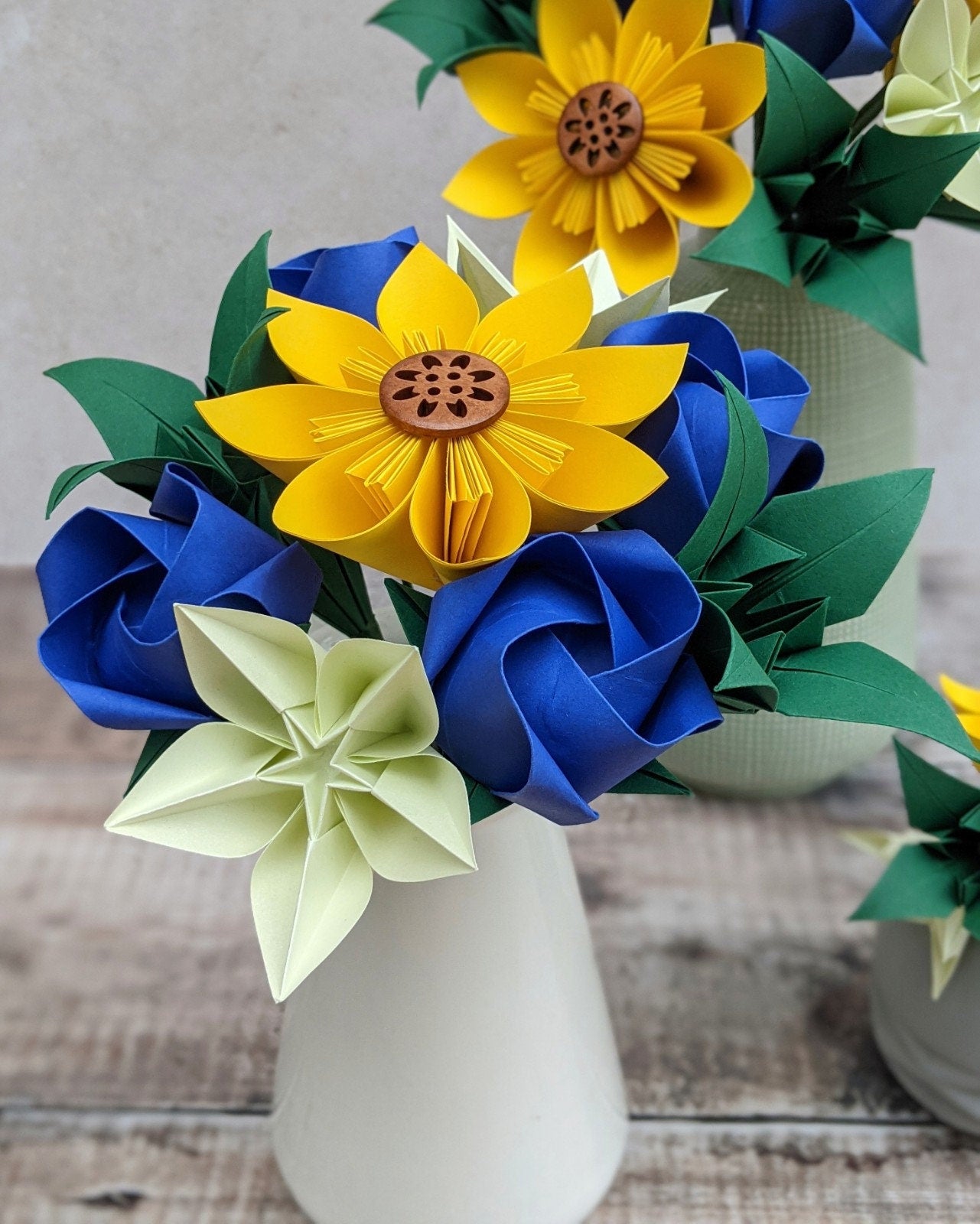 Bridesmaid's origami paper bouquet with sunflower
