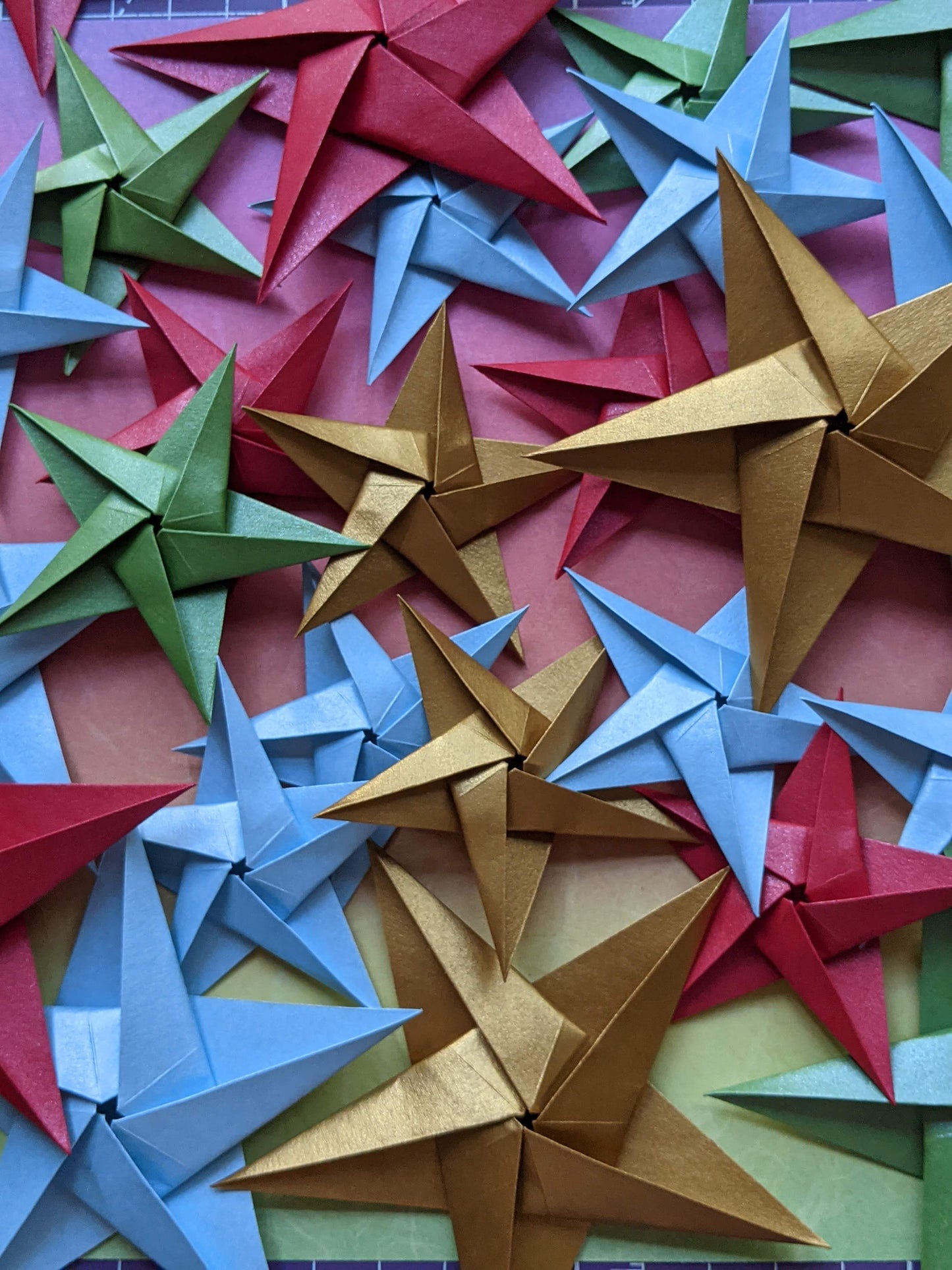 Origami paper star garland, Christmas decoration